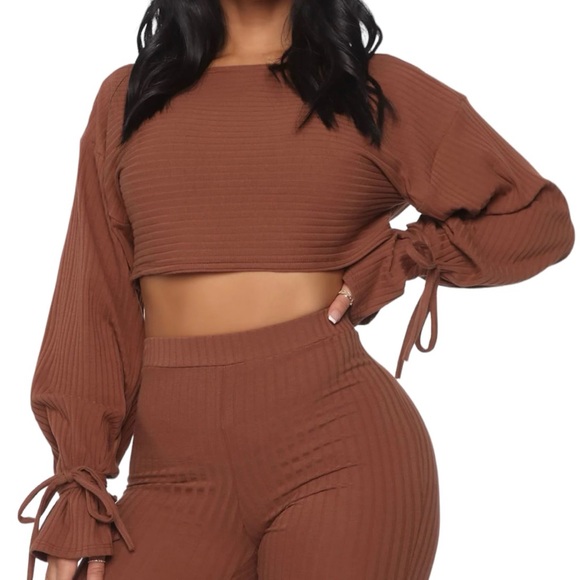 Fashion Nova 2 Piece Long Poet Sleeves Ribbed Brown Crop Top and Pants - Picture 4 of 15